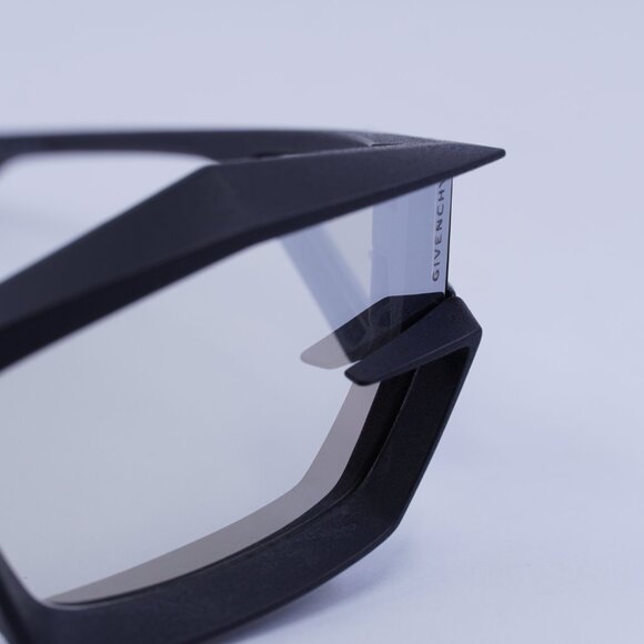 Givenchy GV40049I 02C Sunglasses Matte Black Geometric Frame,Smoke Mirror Lenses - Picture 6 of 9